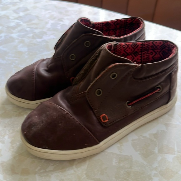 Tiny Toms Paeso Shoes T11 Brown Faux Leather - Picture 1 of 8